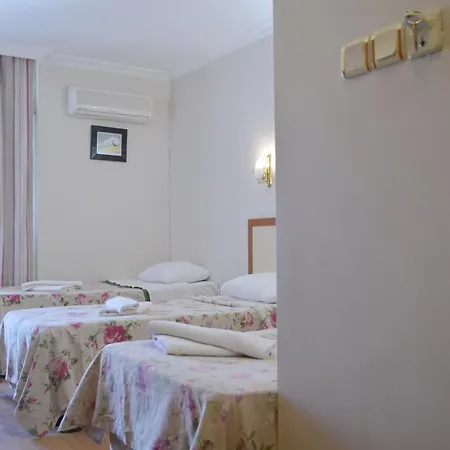 Otel Grand Milano